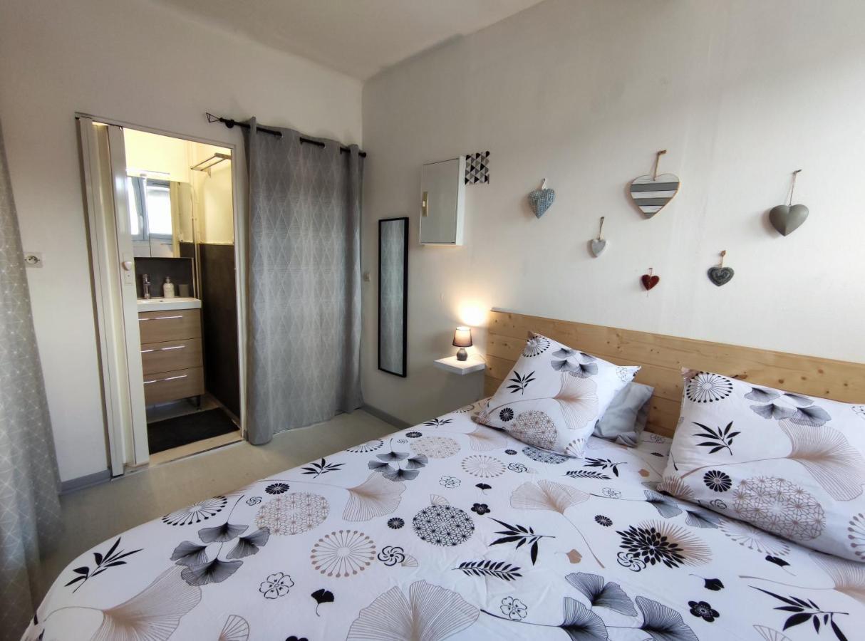 Joli Petit T2 Terrasse Proche Du Phare Apartment Calais Ngoại thất bức ảnh
